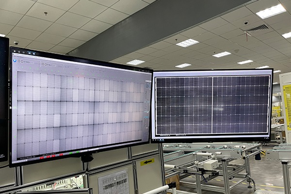 Chinese PV-bedrijven openen het "600W+-tijdperk"